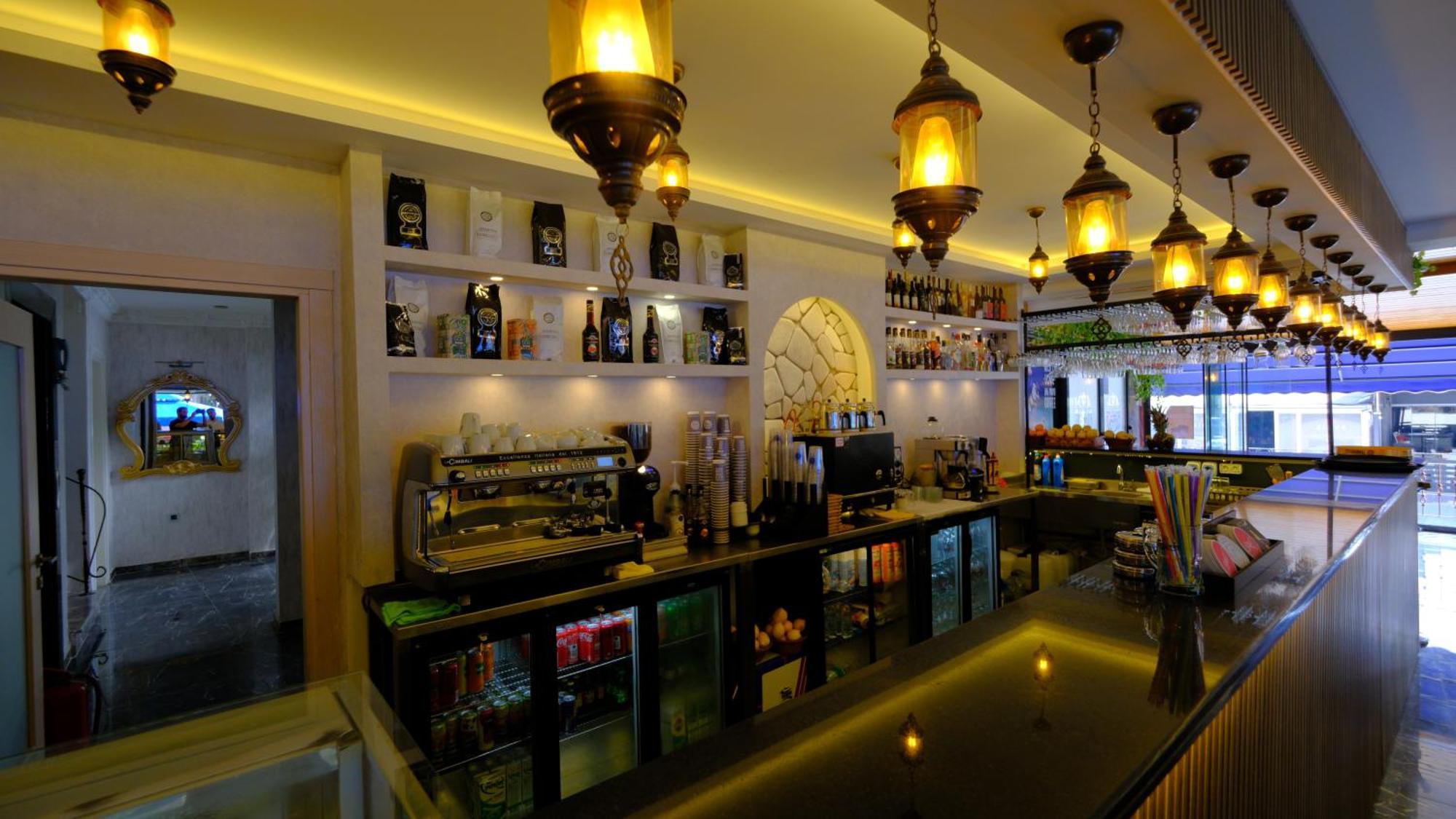 Elada Luxury Otel Arsuz Bagian luar foto