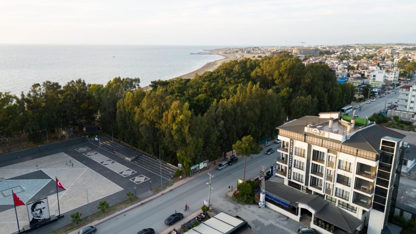 Elada Luxury Otel Arsuz Bagian luar foto